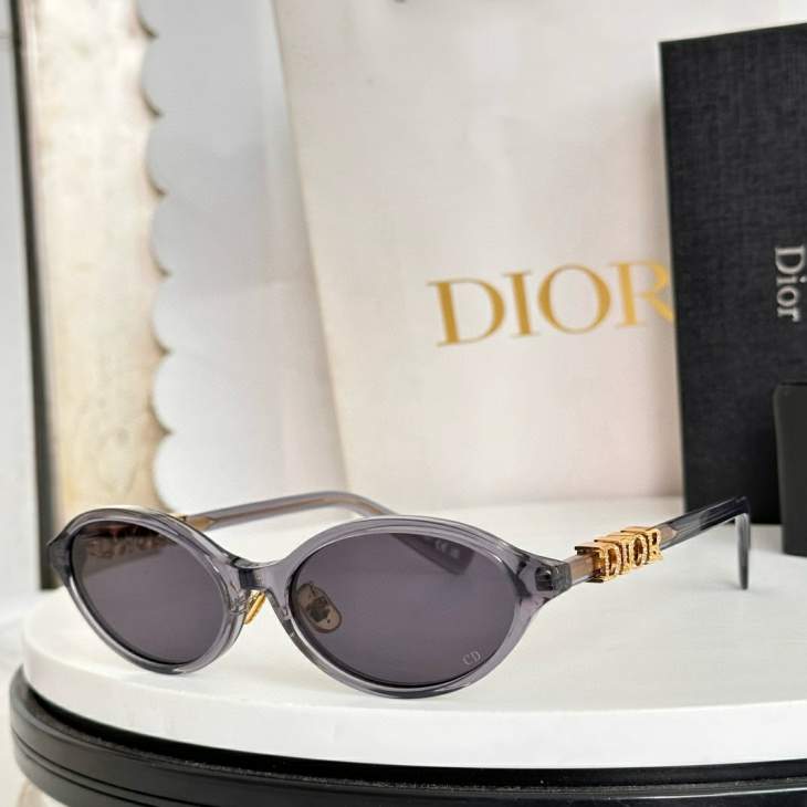 Picture of Dior Sunglasses _SKUfw77709960fw